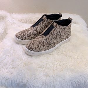 Lillian Canvas Shoes